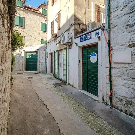 Apple Lejlighed Split